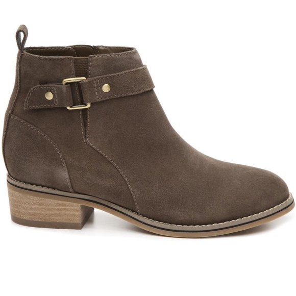 NIB 6.5 Blondo Luca Waterproof Suede Bootie